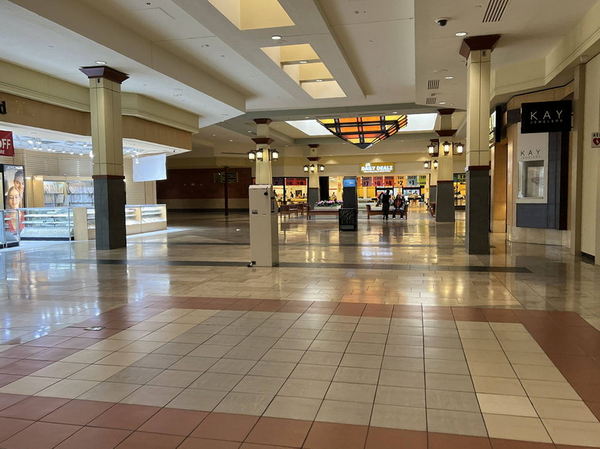 Lansing Mall - Aug 13 2022